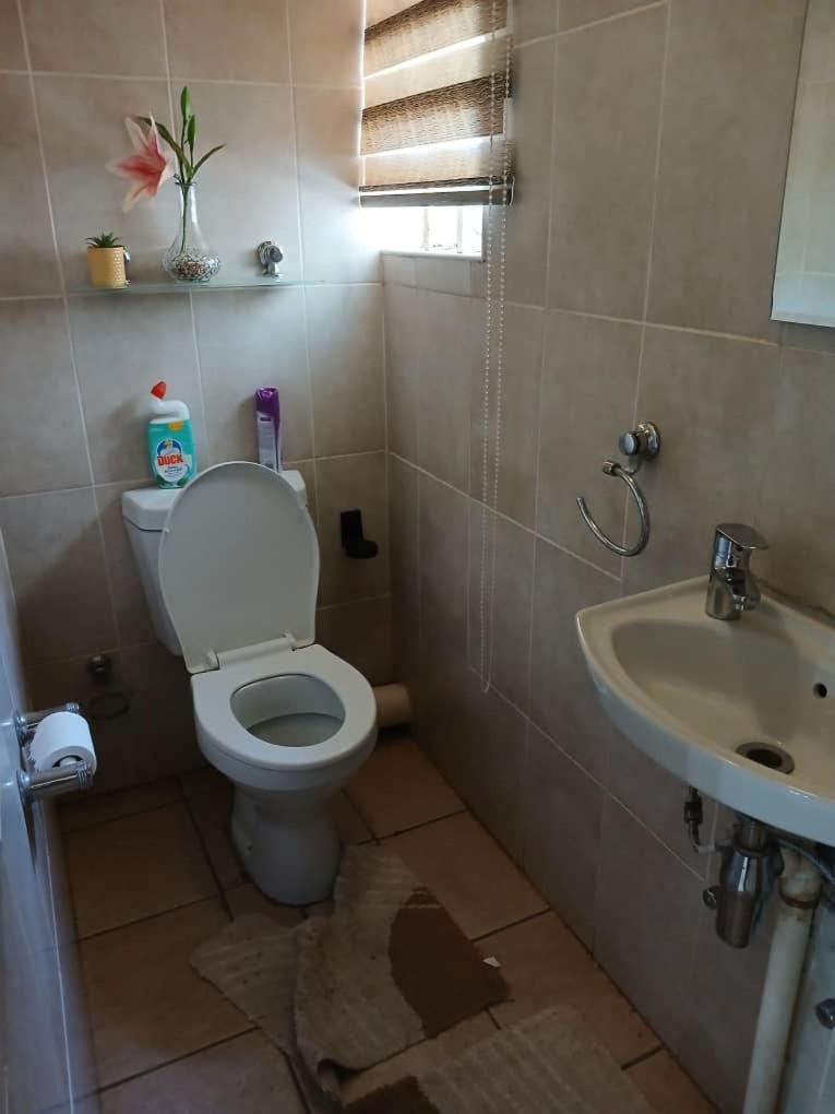The Haven Guesthouse Ezulwini Lobamba Kültér fotó